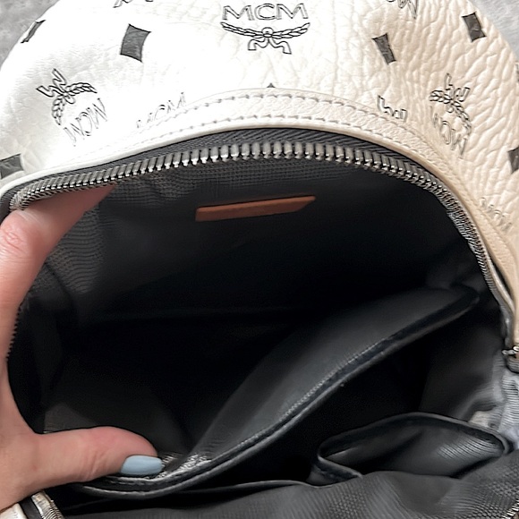 MCM white leather backpack - Picture 11 of 16